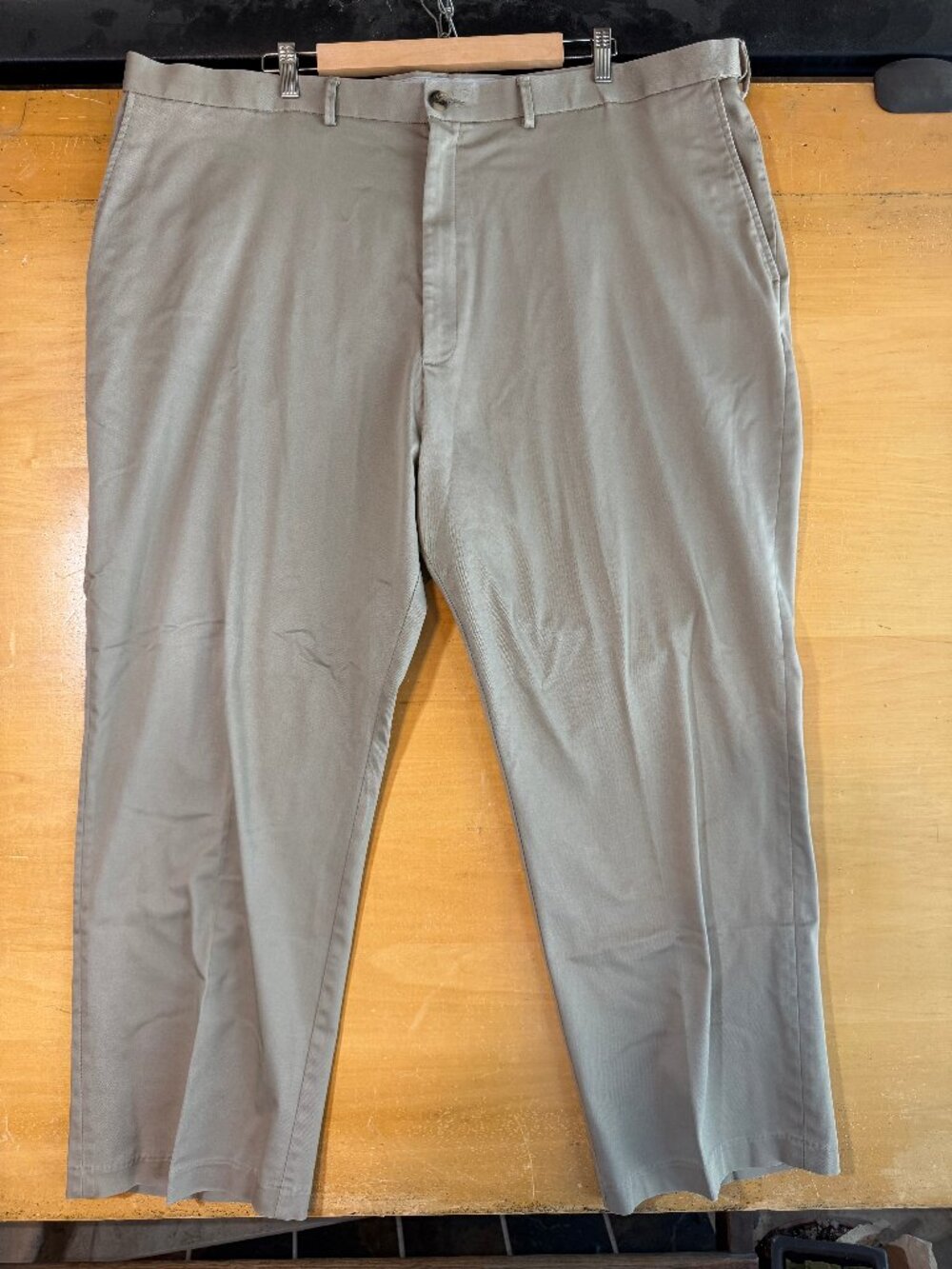 Haggar Iron Free Premium Khaki 46X30